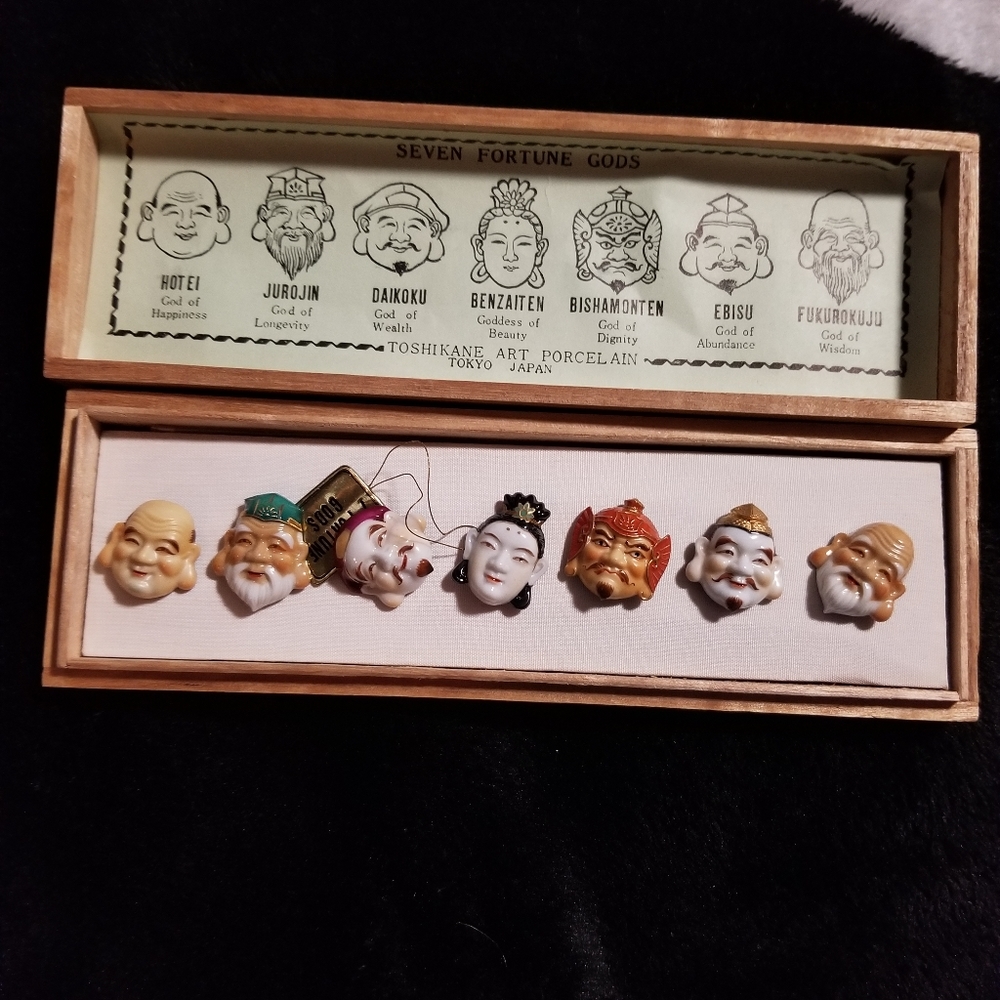 Rare set of toshikane buttons